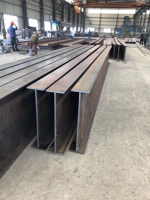 Individuell angepasste Kohlenstoffkanalstahlgrößen aus einem H-Beam-Schneidedienst geschweißt Technische ASTM Q235B Standardgrößenspezifikation