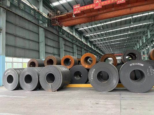 SS400 Q235 Warmgewalzte Stahlspule Kohlenstoffarme Stahlstreifen Spezial für Metallteile Dicke 3-200 mm
