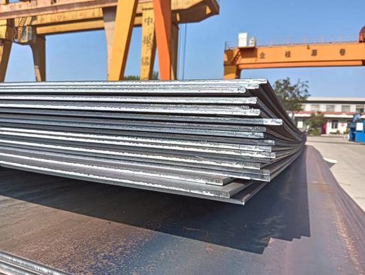 SS400 Q235 Warmgewalzte Stahlspule Kohlenstoffarme Stahlstreifen Spezial für Metallteile Dicke 3-200 mm