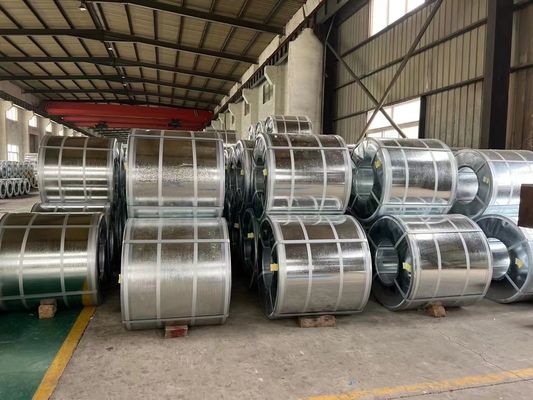 Lieferung Leicht geölte DX51D SGCC SS400 Q235 Q345 0,12-4 mm dicke heißgetippte galvanisierte Stahlspule mit ±1% Toleranz