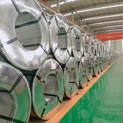 Lieferung Leicht geölte DX51D SGCC SS400 Q235 Q345 0,12-4 mm dicke heißgetippte galvanisierte Stahlspule mit ±1% Toleranz
