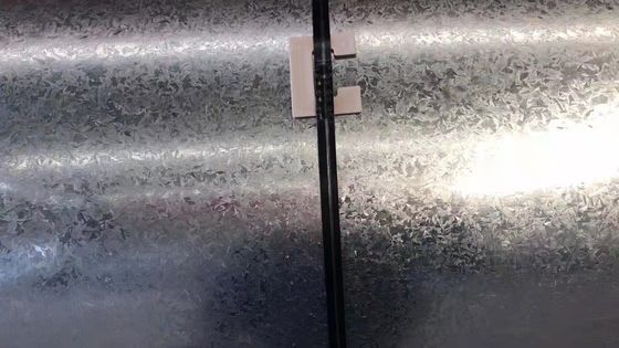 SGCC DX51D Zinkbeschichtete galvanisierte Stahlspule Z20-Z275 0,12-4 mm Dicke für das Schweißen