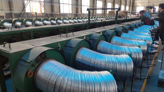 Schwerlaststahl 40x40x4mm 50x50x5mm Struktural ASTM A36 Verzinkter Winkelstahl für die Bautechnik Warmgewalzt