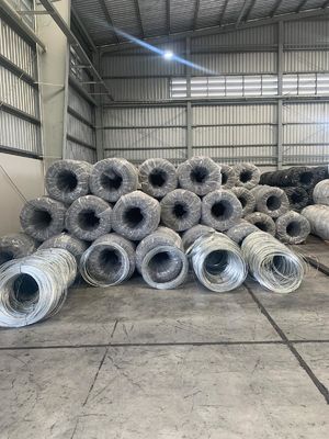 45x45x3mm Lasergeschnitten poliert EN ASTM JIS DIN GB A36 Q195 L Sektion Winkelstahl für den Bau