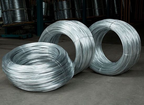 Konkurrenzfähige Stahldraht Q195 Q235 heiß getaucht Verzinktes 2,5 mm Material mit und 19 Draht Strang Schutz