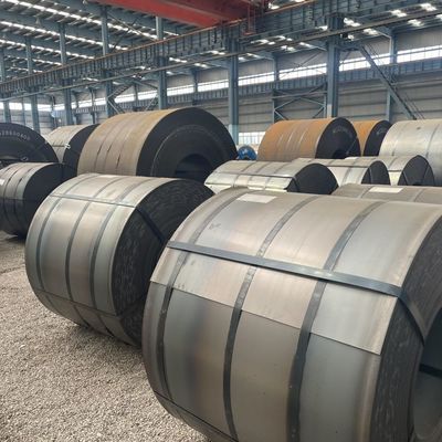 600 mm bis 1500 mm Breite Warmgewalzte Spulen ASTM A36 MS Kohlenstoffstahlspulen HRC Warmspulen Verarbeitung Dienst Decoiling Plate Spulen