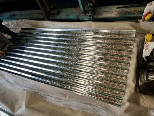 0.12mm 0,3mm 0,5mm PPGI Ral Farbbeschichtet Vormalen Galvanisiertes Wellbelagertes Dachblech mit regelmäßigen Spangeln Vollhard