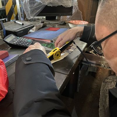 PPGI PPGL Verzinkte Farbbeschichtete Spule 1250mm SGCC 0,25mm mit Primer 5-7um Toleranz ±1%