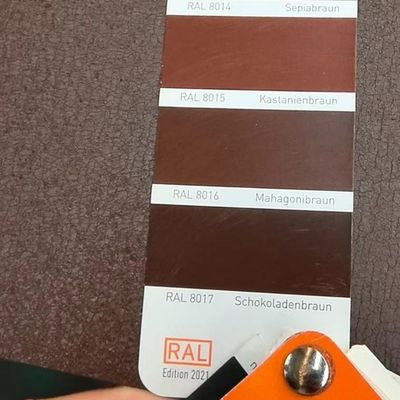 Korrosionsbeständigkeit Z60 0,2 mm 0,4 mm 1200 mm PPGI Farbbeschichtete Stahlspule mit PE HDP SMP PVDF Farbe