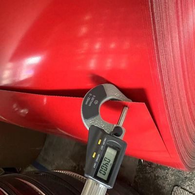 Korrosionsbeständigkeit Z60 0,2 mm 0,4 mm 1200 mm PPGI Farbbeschichtete Stahlspule mit PE HDP SMP PVDF Farbe