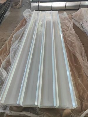 Standardpaket für PPGI-Stahlbeschichtete vorgefärbte galvanisierte Stahlplatte für den Bau in RAL-Farbe SGCC PPGI-Dachplatte