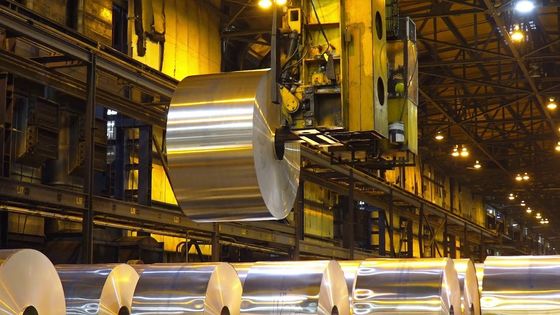 0.4mm 1,5mm Dicke Aluminium-Spulen für absolut erschwingliche angepasste Farbe Aluminium-Blatt-Metall-Rolle