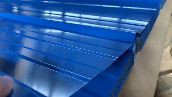 Gewöhnlich gewölbtes Dachblech für Dachbaumaterialien Beschichtet vorgefärbtes galvanisiertes Stahlblech