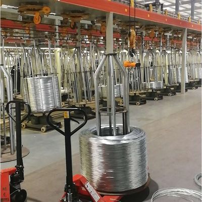 JIS-Standard 2 mm Durchmesser 500 MPa Zugfestigkeit Präzision Verzinkter Draht zum Schweißen in kompakten Verpackungen