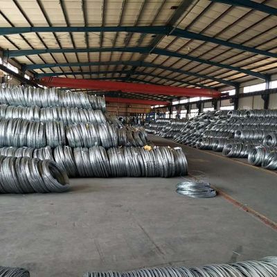 Q195 Q235 JIS DIN AISI BS SAE1006 1008 1017 1020 Industrielle Festigkeit Verzinkter Stahldraht 1,5 mm 2 mm 3,5 mm für Schwerlast