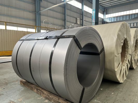 CE-zulassete warmgewalzte Stahlspule Vollharte Carbonstahlstreifen/Spulen Hellschwarz gegießtes HRC-Stahl für Platte und Spule