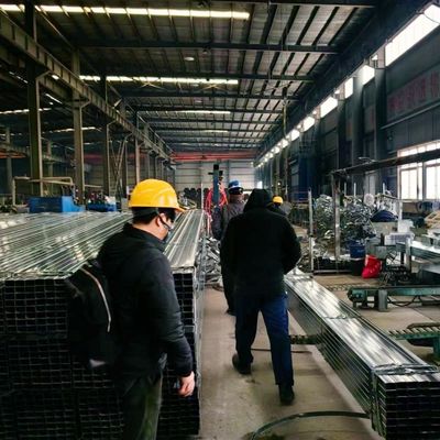3x3 Zoll heiß getaucht galvanisierte Quadrat Stahlrohre 0,5 mm Zinkbeschichtung Erweiterter Schutz für die Baustruktur