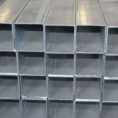 4x4 Zoll Schwerlastvorverzinkte Quadratstahlrohre Stahlgehalt 0,7 mm Zinkschicht für Industrieflüssigkeitsrohre