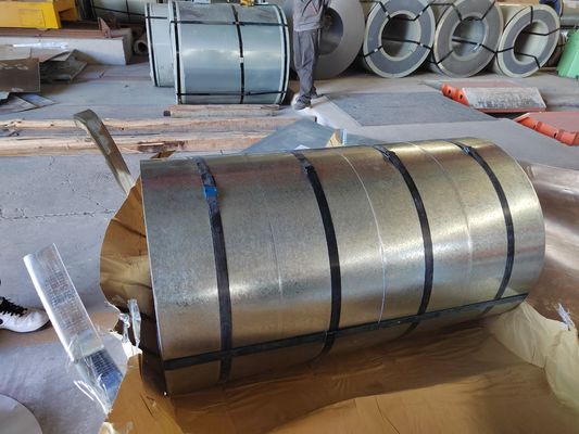 ASTM Standard Regular Spangle Z60 Z80 Z180 Z275 Dx51D Dx52D Dx53D Gi Warmwalzverzinkte Stahlspule für Stahlrohre