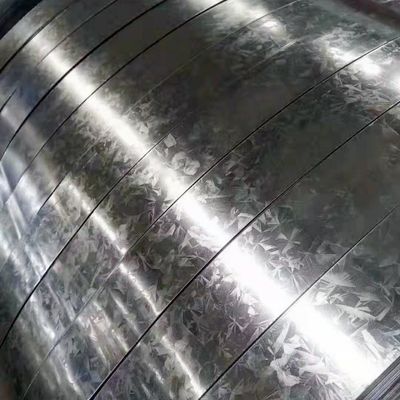 Warmgewalzte Kohlenwasserstoffe Z200 SGCC 0,15 mm Verzinkte Stahlspulen Nicht geölt