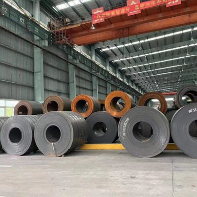 600-2000mm Breite Warmgewalzte schwarze Kohlenstoffstahlspule HR-Spulen mit beliebtem Rabatt und Technologie aus der Mühle Direktverkauf