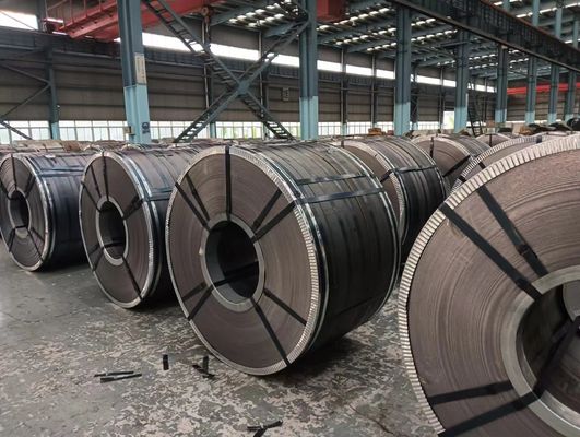 Schwarze Oberfläche HRC A36 S400 SS400 S355J Q195 Q235B Kohlenstoffstahlspule für die Herstellung und Produktion