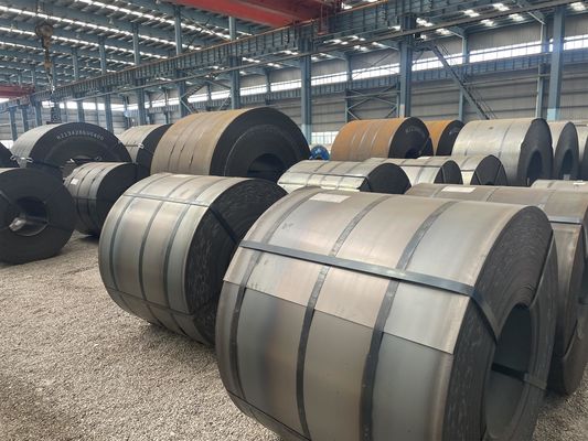 Schwarze Oberfläche HRC A36 S400 SS400 S355J Q195 Q235B Kohlenstoffstahlspule für die Herstellung und Produktion