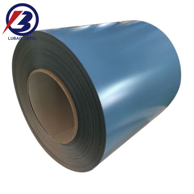Widerstandsfähig gegen sauren Regen und UV-Strahlen Dicke 0,25-0,8 mm Gute vorgefärbte galvanisierte Stahlspule Z275 für Baustoffe